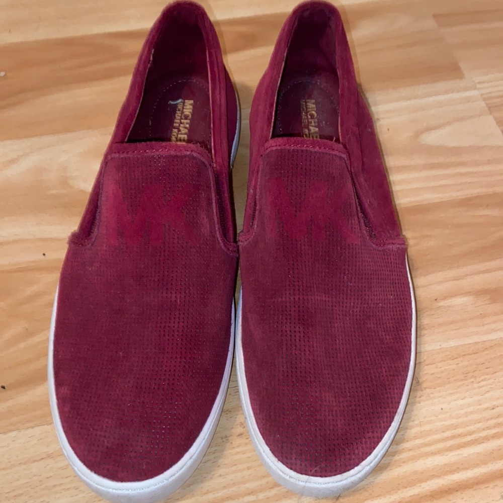 Maroon/ Berry color, Michael Kors, Size: 8